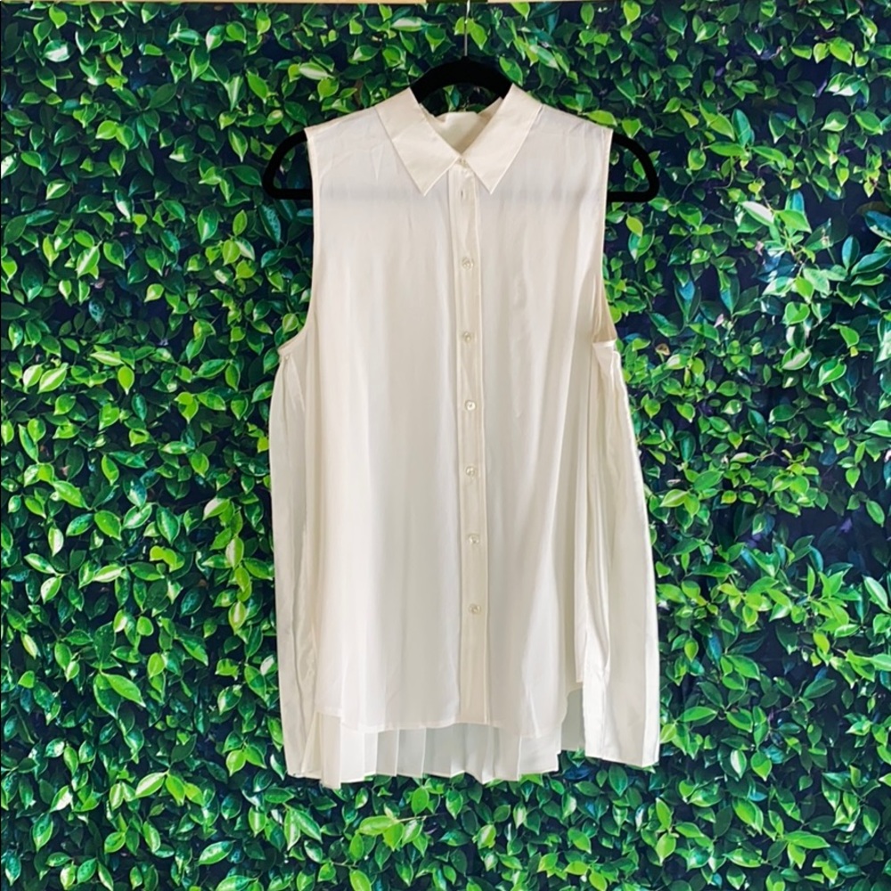 Equipment Signature Slim Pleated Back Blouse